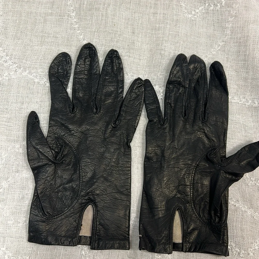 Vintage Regency for Alexander’s made in Italy leather gloves with beaded details